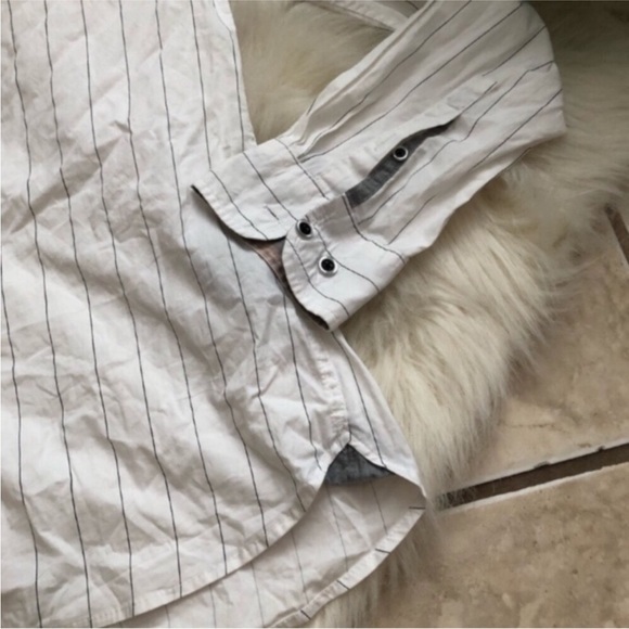 Kenneth Cole Pinstriped Buttondown - Picture 2 of 6